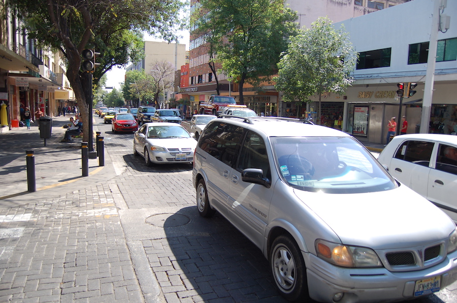 Tráfico en Guadalajara. Foto: Arturo Guzmán Siordia
