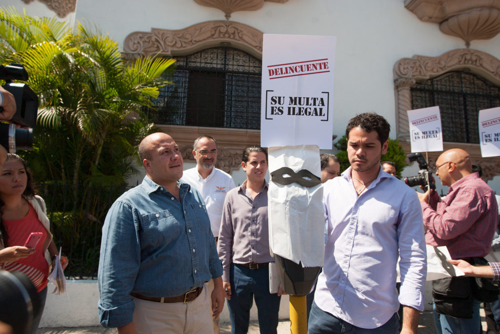 Desde 2013, Enrique Alfaro denunció irregularidades de la empresa Metro Meters, concesionarios de los estacionómetros. Foto: Movimiento Ciudadano