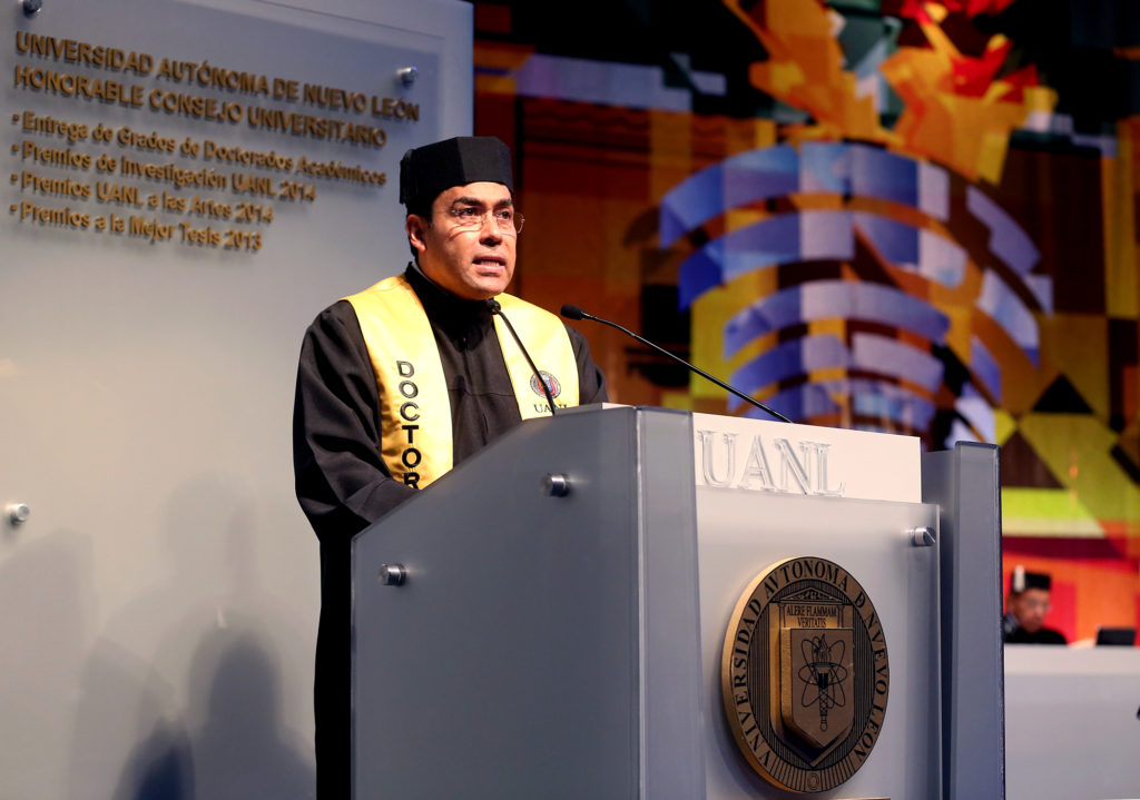 El presidente del Supremo Tribunal de Justicia del Estado de Jalisco, Luis Carlos Vega Pámanes en la Universidad Autónoma de Nuevo León. Foto: Especial
